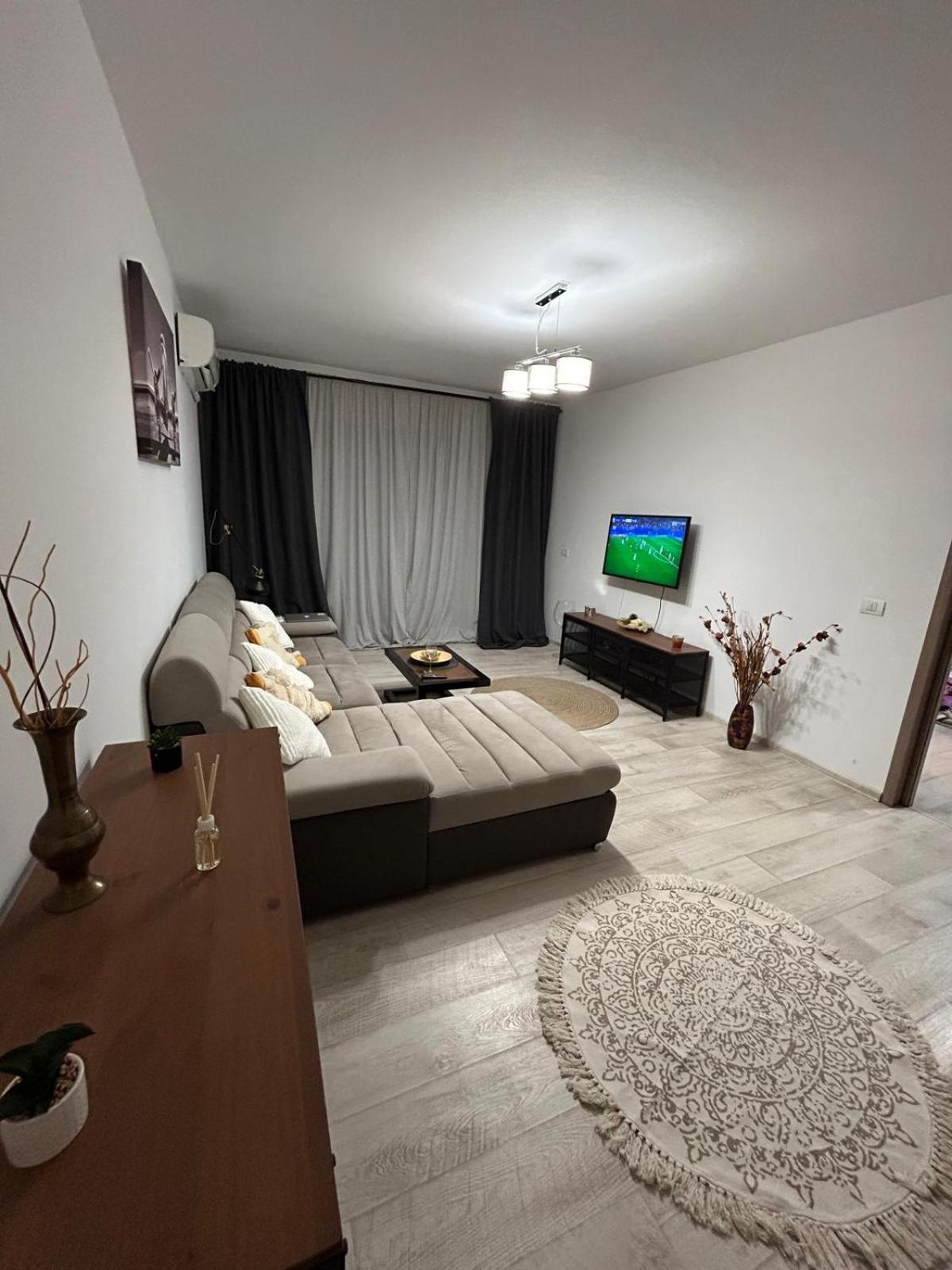 Cozy Apartment 130E By Plaza Бухарест Екстер'єр фото